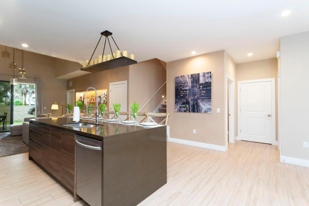 Stunning 4 Bd Close To Disney @ Magic Village Resort 7537 Orlando Eksteriør billede