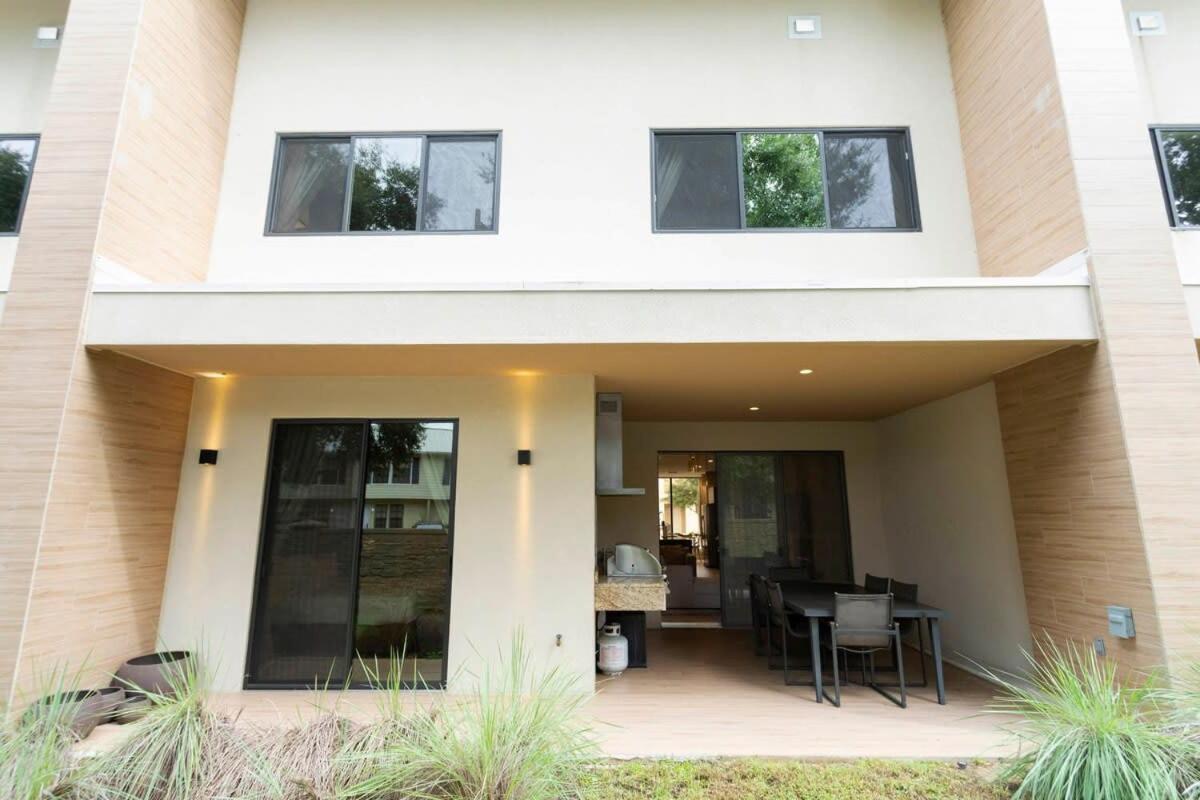 Stunning 4 Bd Close To Disney @ Magic Village Resort 7537 Orlando Eksteriør billede